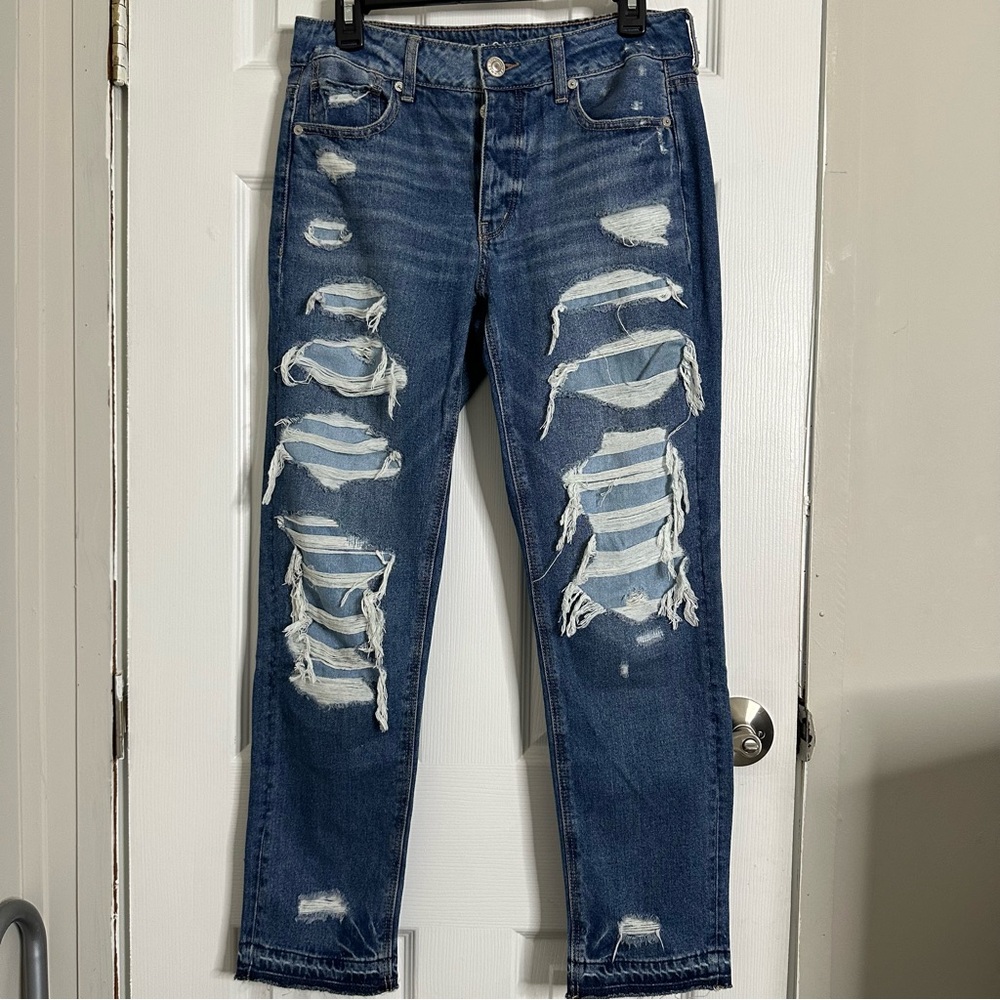 American Eagle Outfitters Tomgirl Ripped Distressed Denim Jeans